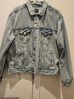GAP Light Blue Denim Trucker Jacket Distressed.